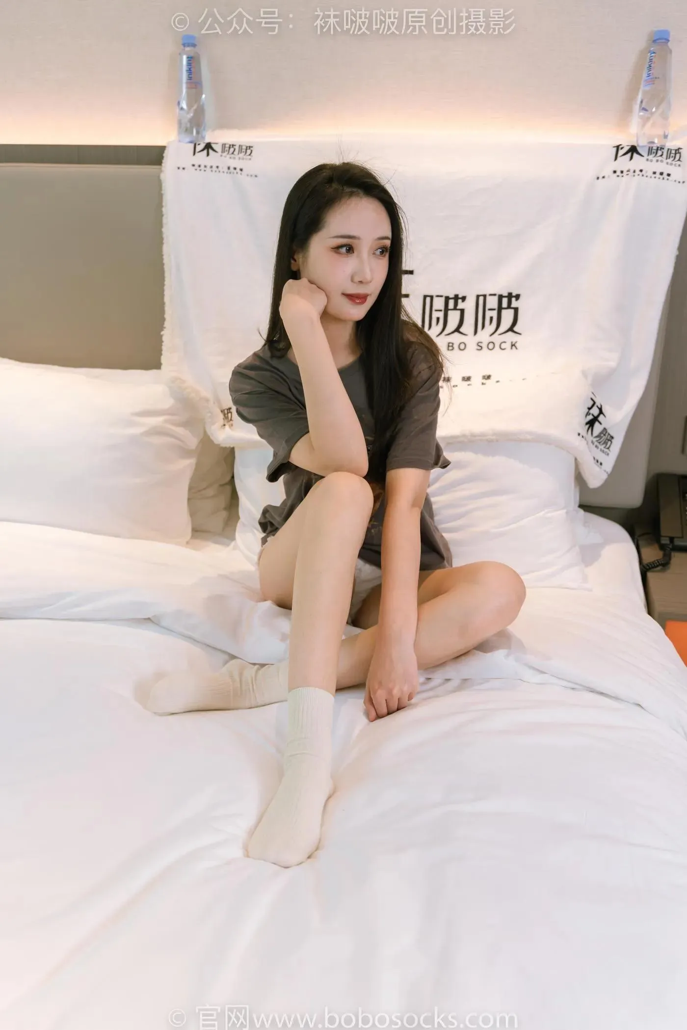 [BoBoSocks袜啵啵]NO.176 小安-运动鞋、白棉袜、裸足 [138P]插图5